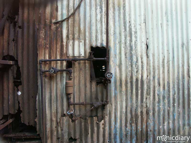 hole.jpg : the.mill.maui