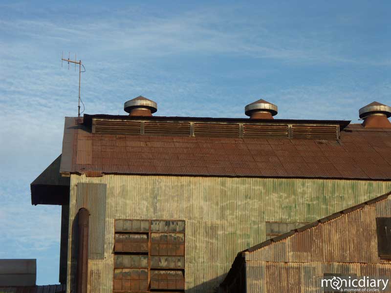 mill04.jpg : the.mill.maui