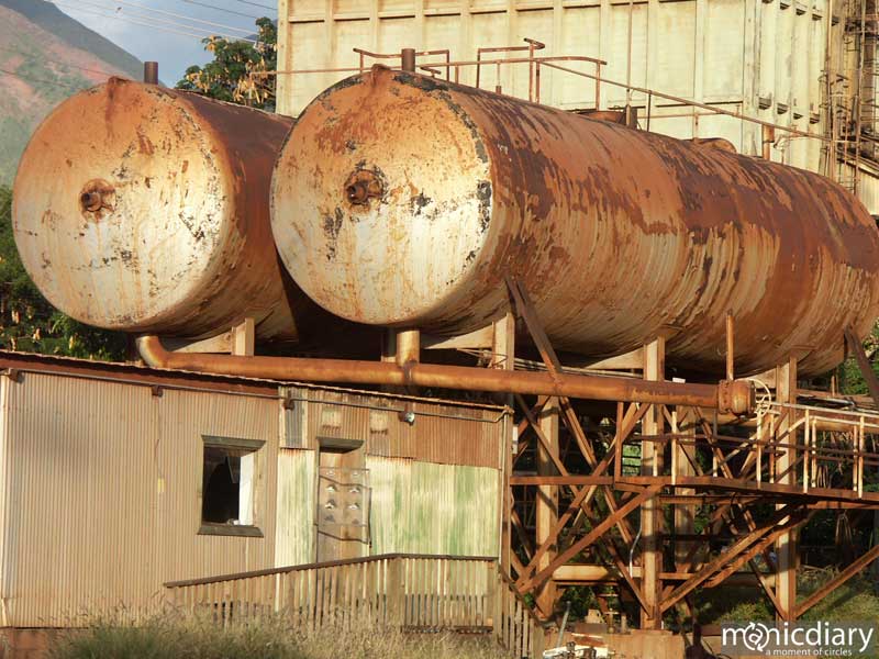 tanks00.jpg : the.mill.maui