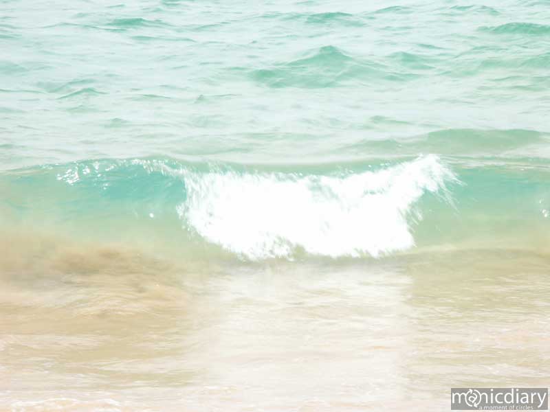 wave.jpg : wailea.maui